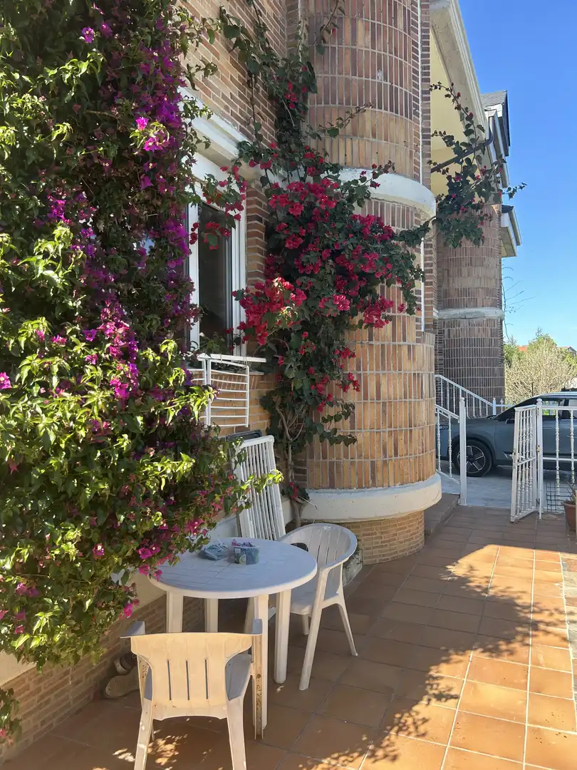 Houses for sale in Urbanización Monte Corbán, 20, Sancibrián Balcony of Houses for sale in Santa Cruz de Bezana with Heating, Private garden and Parquet flooring