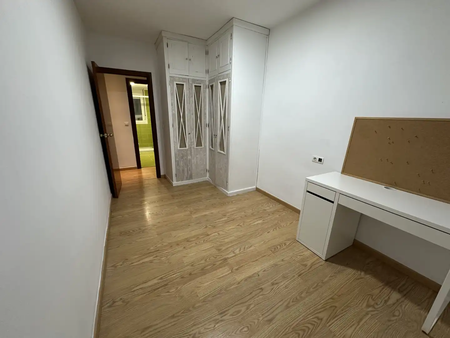 Bedroom of Flat for rent in Jerez de la Frontera  with Air Conditioner, Parquet flooring and Swimming Pool
