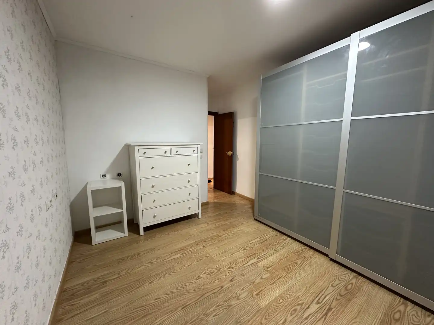 Bedroom of Flat for rent in Jerez de la Frontera  with Air Conditioner, Parquet flooring and Swimming Pool