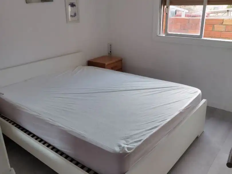 Flat for rent in Carrer Roses, 14, Pubilla Cases Bedroom of Flat for rent in L'Hospitalet de Llobregat with Furnished