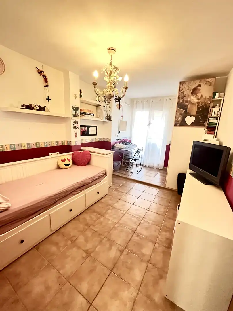 Ático en venta en Avenida Costa Brava, 4, Balcón de Finestrat - Terra Marina Habitación de Ático en venta en Finestrat con Aire acondicionado, Terraza y Piscina
