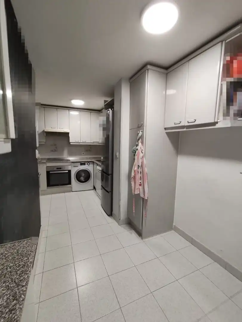 Pis en venda a Calle Pico de los Artilleros, 108, Vinateros Cuina de Pis en venda en Madrid amb Calefacció, Parquet i Forn