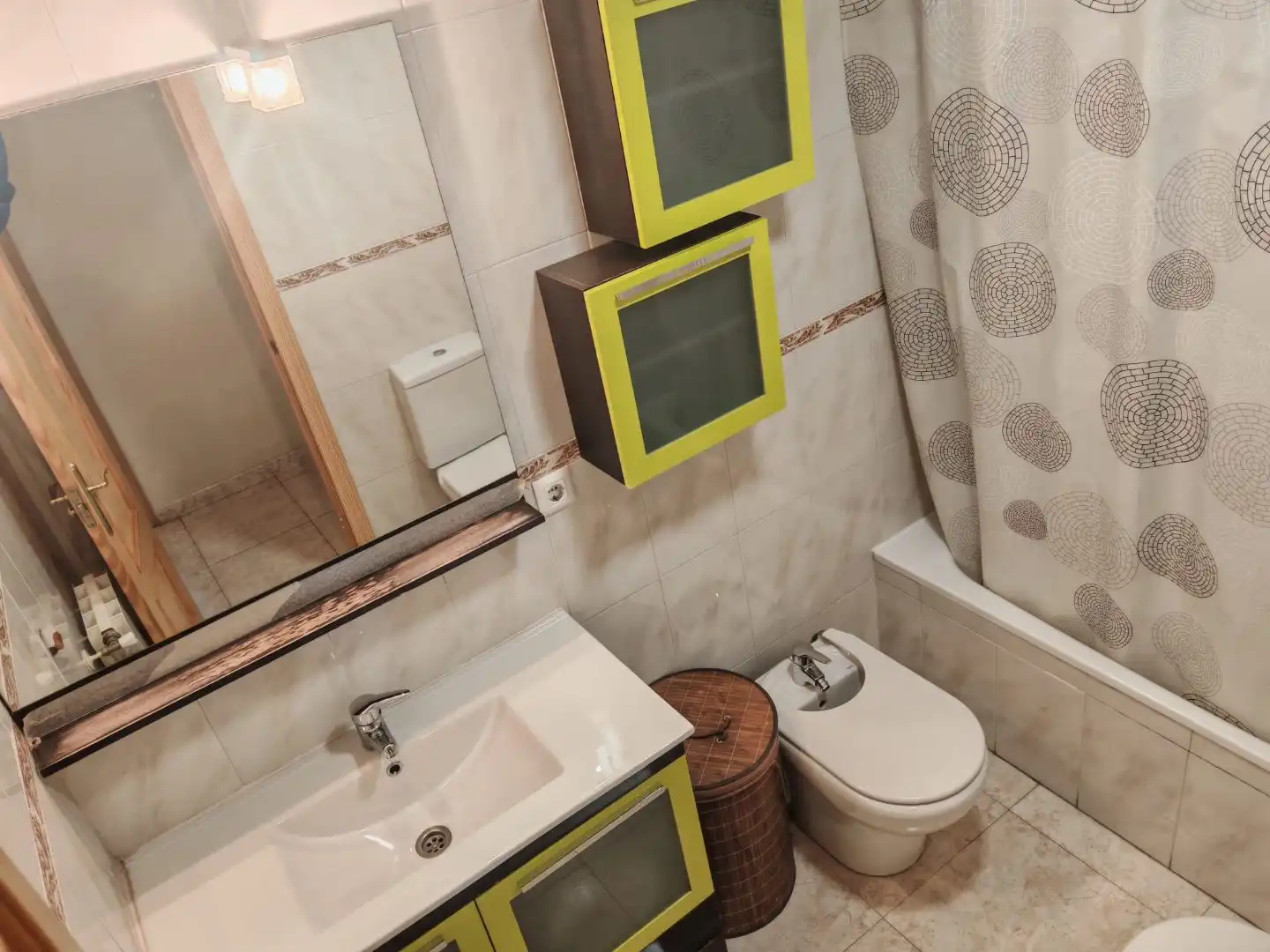 Flat for rent in Calle de la Frontera, 19, Casa Amarilla Bathroom of Flat for rent in Galapagar with Heating, Swimming Pool and Furnished
