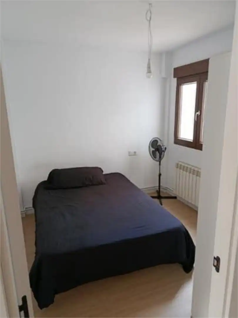 Bedroom of Flat for rent in Ávila  with Heating, Terrace and Furnished