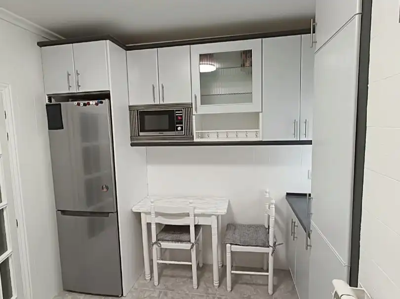 Flat for rent in Calle Doctor Bañuelos, 3, Hospital Kitchen of Flat for rent in Valladolid with Heating, Furnished and Balcony