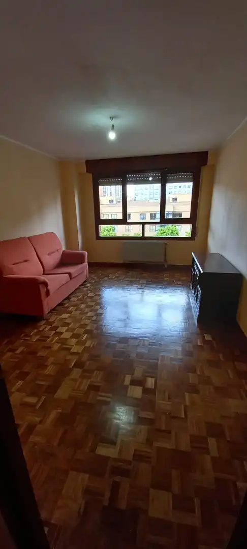 Piso en venta en Calle Duque de Frías, 17, Illera Sala de estar de Piso en venta en Burgos con Calefacción, Parquet y Horno