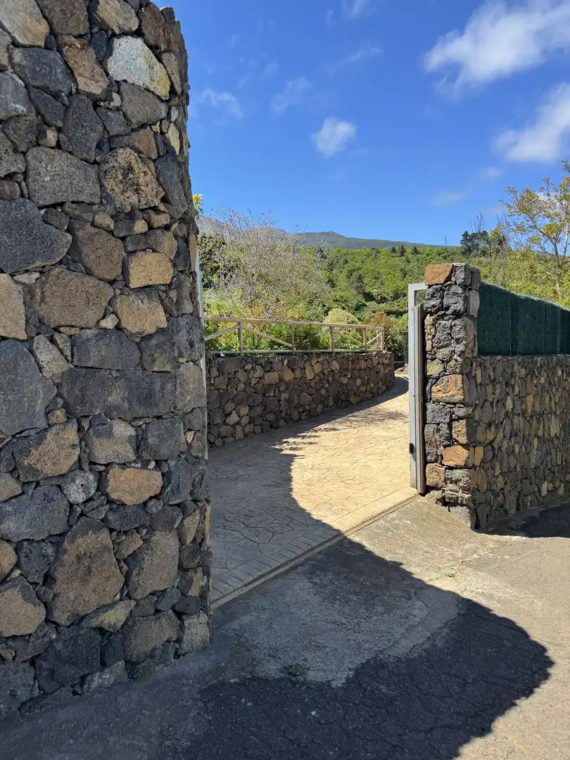 Country homes for sale in Calle Pinoleris, 48, El Bebedero - Pinolere - Aguamansa Country homes for sale in La Orotava