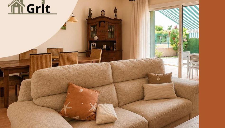 Detached homes for sale in Carrer Pinsà, 51, El Mas Pinell, L'Estartit - image 1 Photo 1 of Detached homes for sale in Carrer Pinsà, 51, El Mas Pinell, L'Estartit