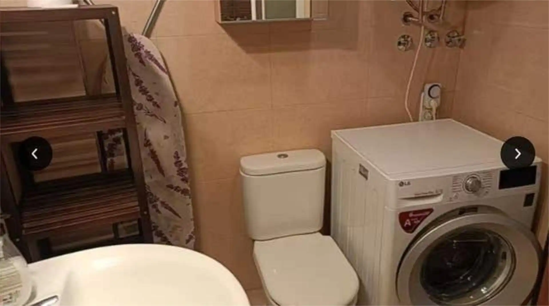 Study for rent in Juan Carlos I Bathroom of Study for rent in Murcia with Heating, Private garden and Furnished