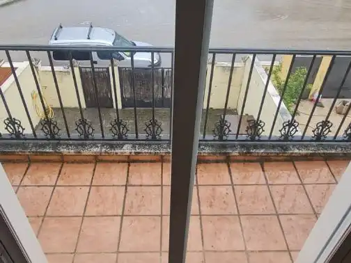 Casa adosada de lloguer a Calle Zafiro, 13, La Paz - Las Américas Terrassa de Casa adosada de lloguer en Linares amb Aire condicionat, Calefacció i Terrassa