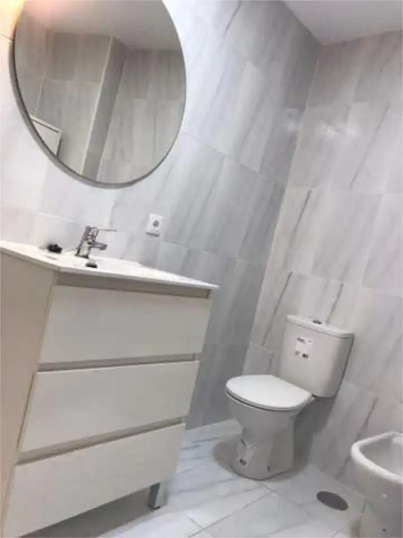 Piso de alquiler en Betanzos Baño de Piso de alquiler en Betanzos con Terraza