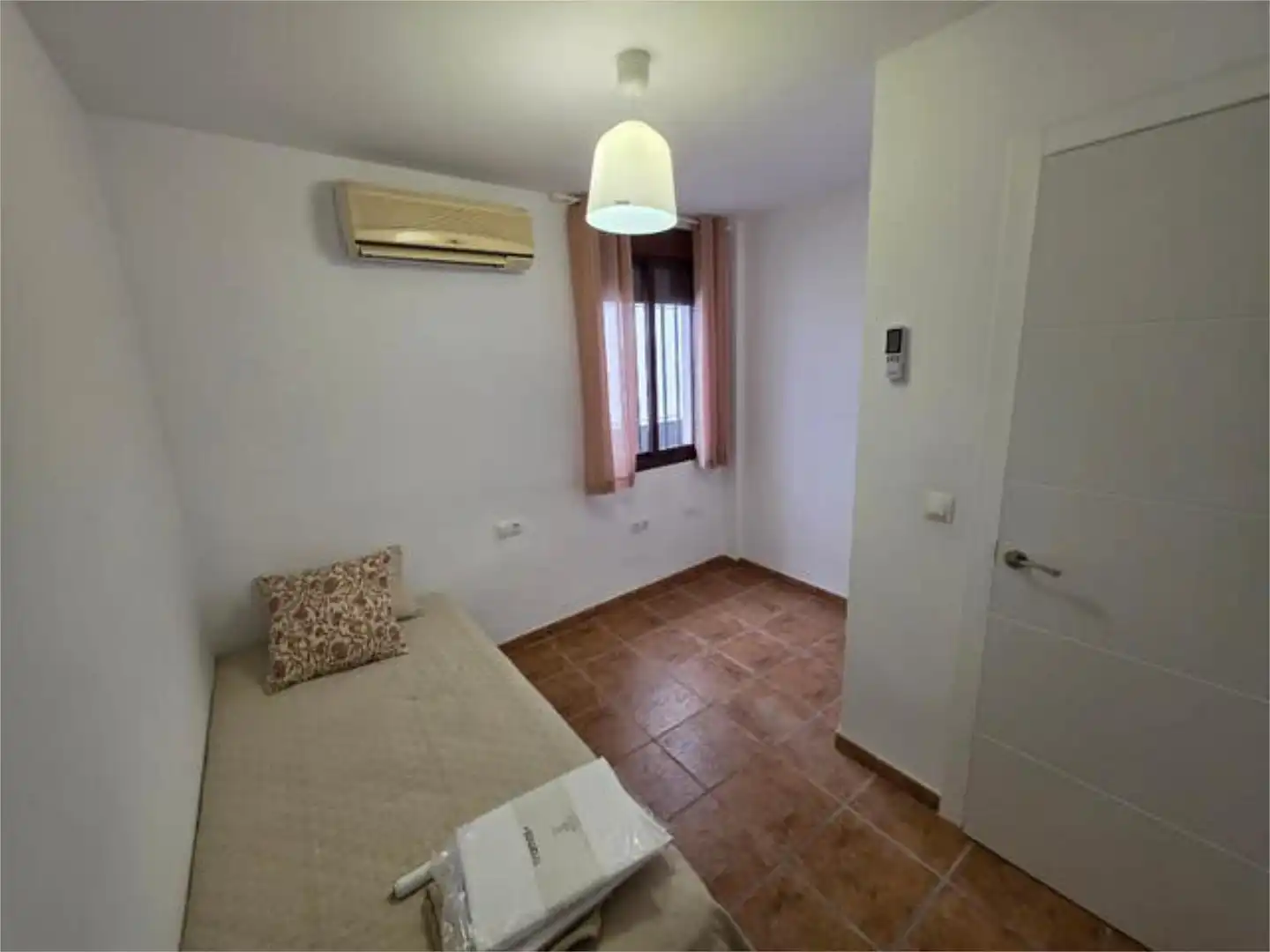 Piso de alquiler en Écija Habitación de Piso de alquiler en Écija con Amueblado