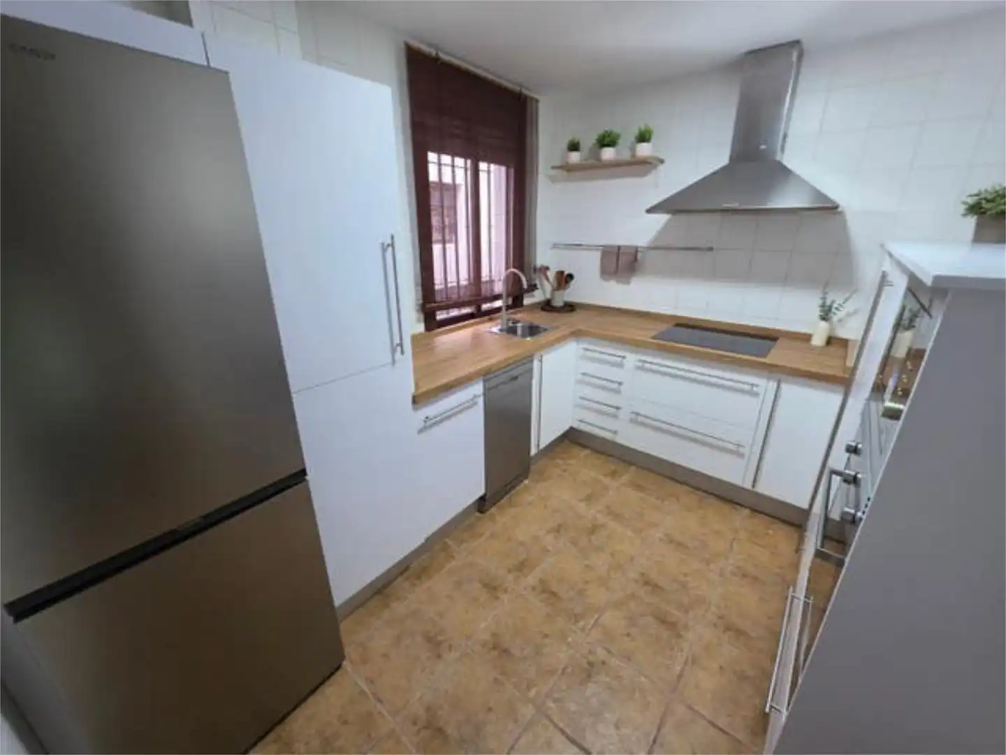 Piso de alquiler en Écija Cocina de Piso de alquiler en Écija con Amueblado