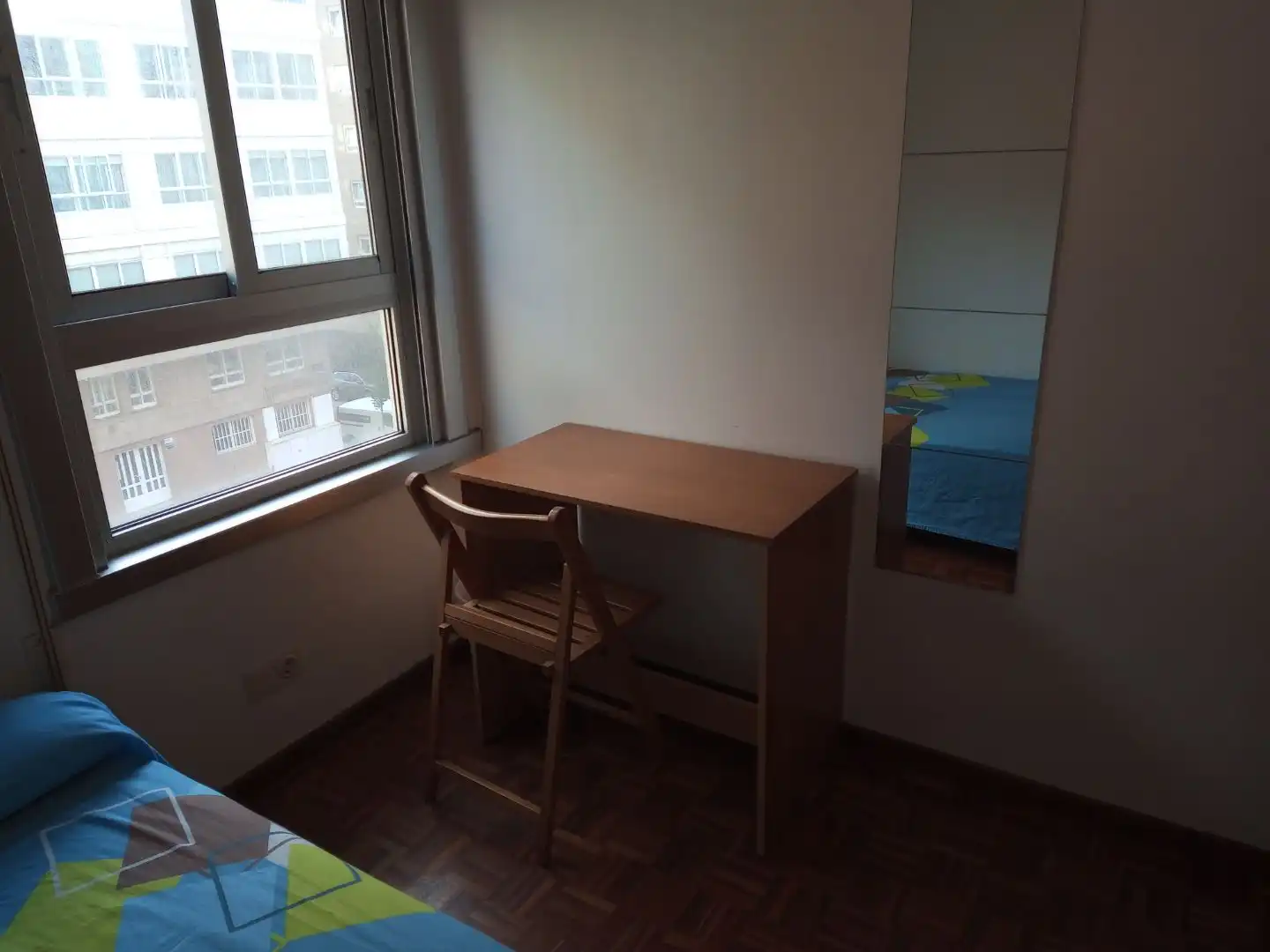 Piso de alquiler en Rúa Arquitecto Rey Pedreira, 2, Riazor - Visma Habitación de Piso de alquiler en A Coruña Capital con Parquet y Amueblado