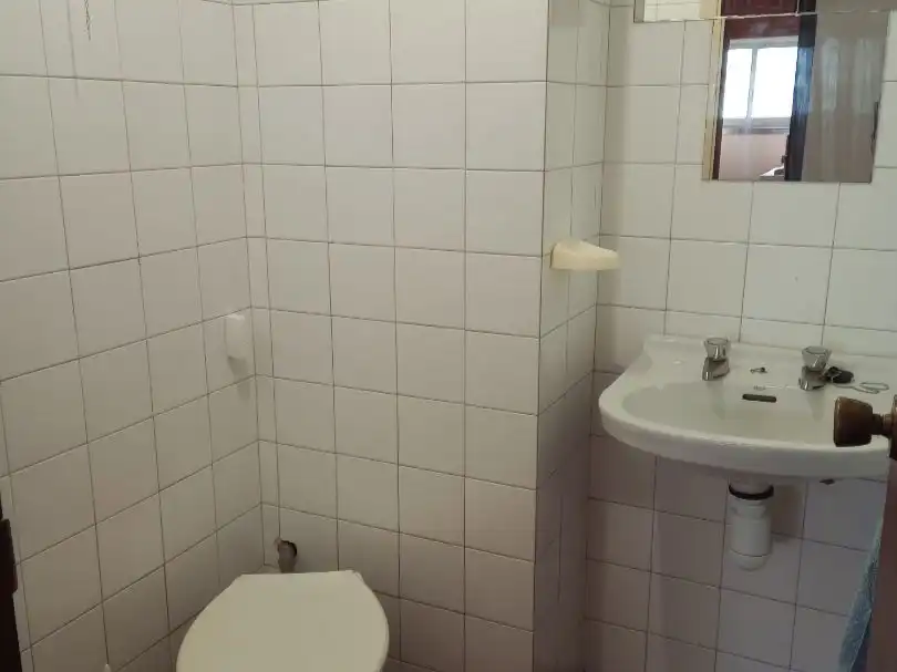 Piso de alquiler en Rúa Arquitecto Rey Pedreira, 2, Riazor - Visma Baño de Piso de alquiler en A Coruña Capital con Parquet y Amueblado