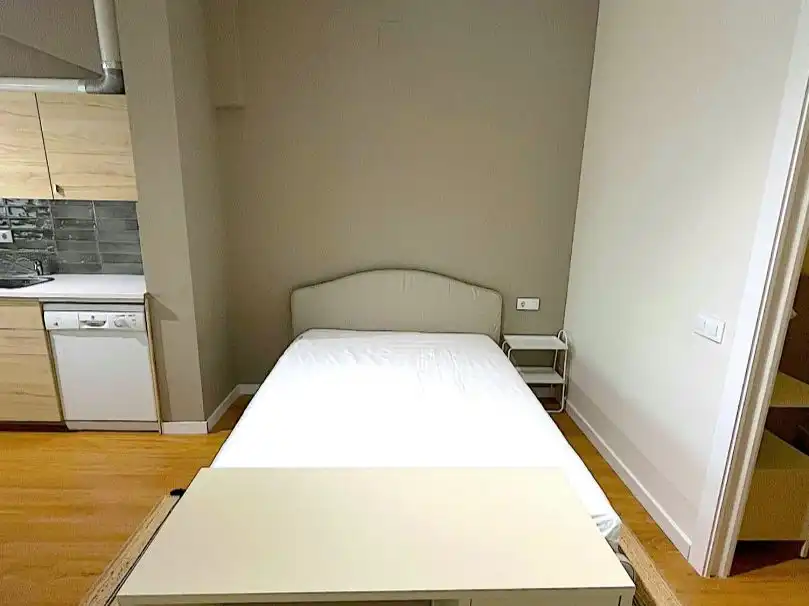 Flat for rent in Carrer D'espinoi, 16, El Putget i el Farró Bedroom of Flat for rent in Barcelona Capital with Air Conditioner