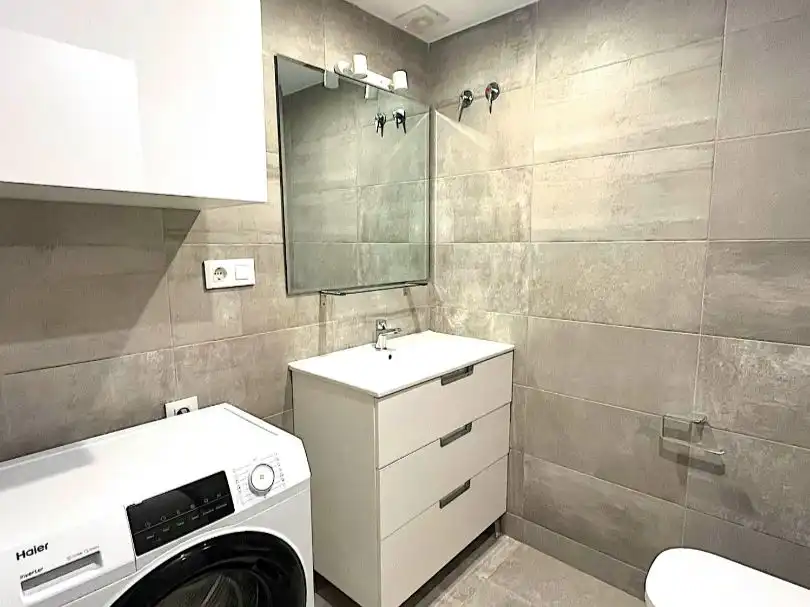 Flat for rent in Carrer D'espinoi, 16, El Putget i el Farró Bathroom of Flat for rent in Barcelona Capital with Air Conditioner