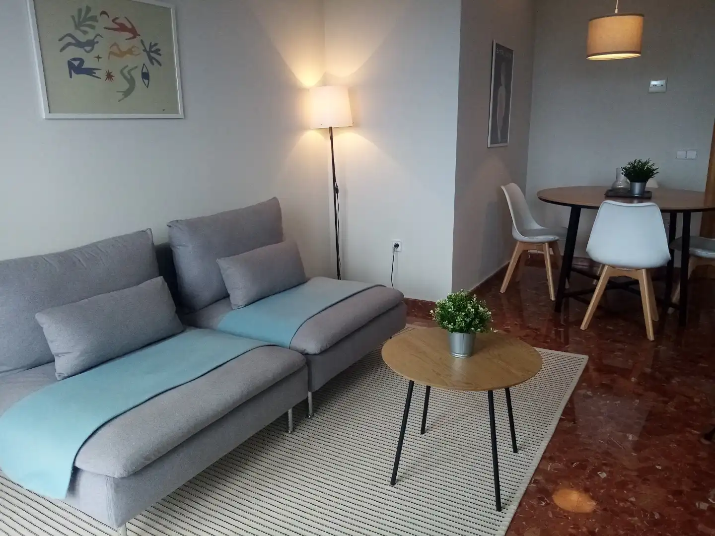 Piso de alquiler en Avinguda del Doctor Ruiz I Comes, El Castellar i l'Oliverar Sala de estar de Piso de alquiler en Valencia con Aire acondicionado, Calefacción y Terraza