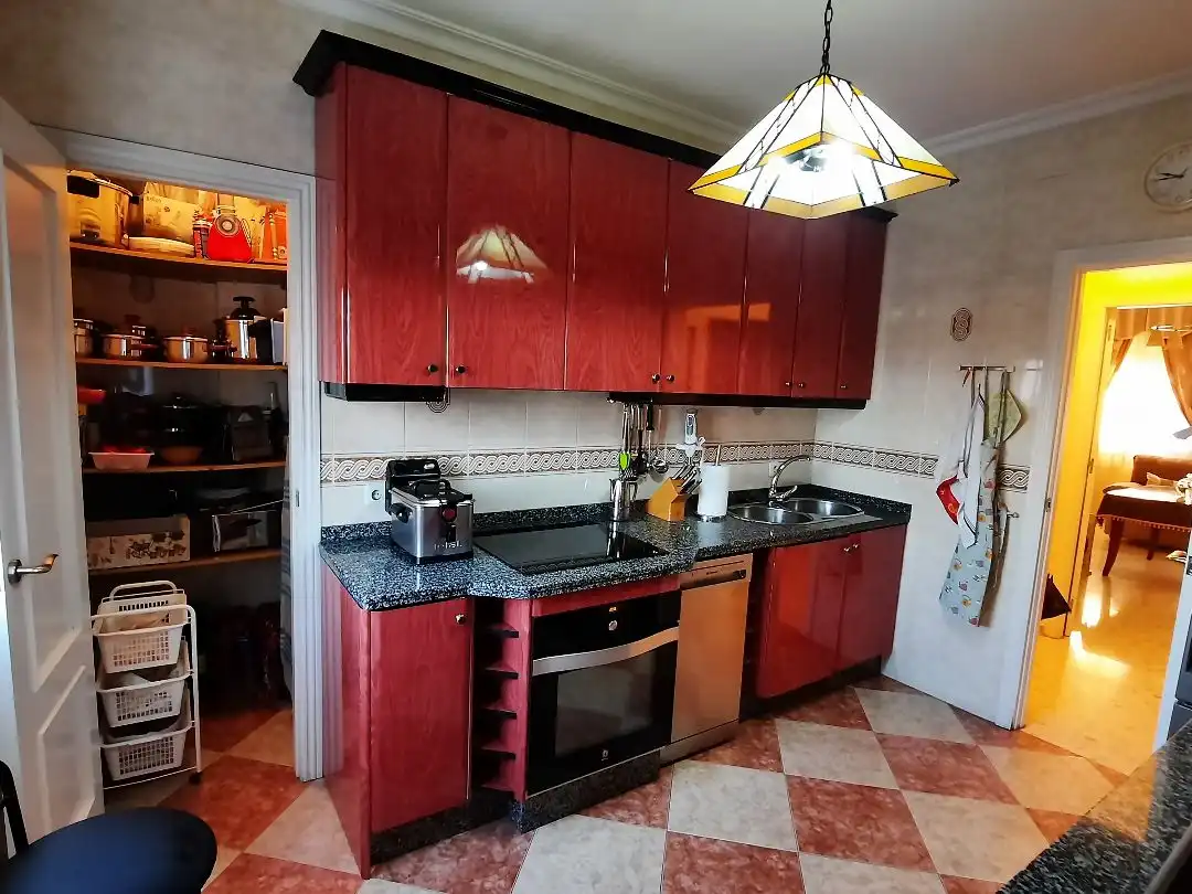 Wohnung zum Verkauf in Calle Cerrillo, 8, Aguilar de la Frontera Küche von Wohnung zum Verkauf in Aguilar de la Frontera mit Klimaanlage, Abstellraum und Balkon