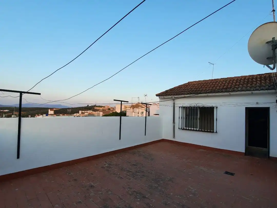 Wohnung zum Verkauf in Calle Cerrillo, 8, Aguilar de la Frontera Außenansicht von Wohnung zum Verkauf in Aguilar de la Frontera mit Klimaanlage, Abstellraum und Balkon