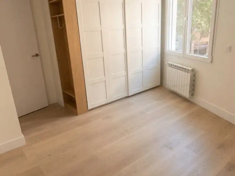 Flat for sale in Calle del Delfín, 1, Almenara -Ventilla Bedroom of Flat for sale in Madrid with Air Conditioner, Heating and Parquet flooring