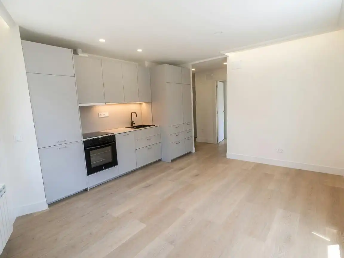 Flat for sale in Calle del Delfín, 1, Almenara -Ventilla Kitchen of Flat for sale in Madrid with Air Conditioner, Heating and Parquet flooring