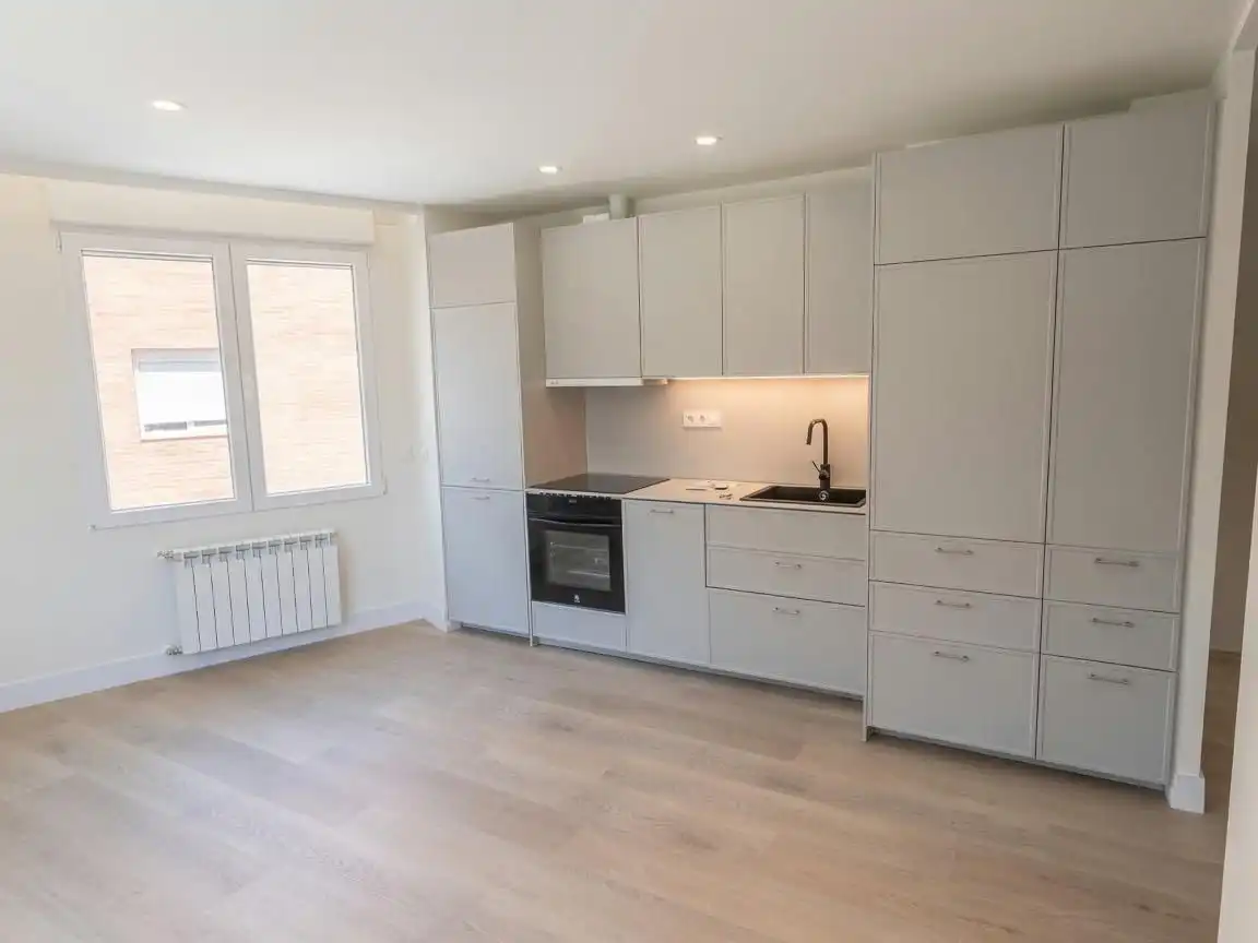 Flat for sale in Calle del Delfín, 1, Almenara -Ventilla Kitchen of Flat for sale in Madrid with Air Conditioner, Heating and Parquet flooring