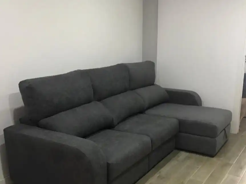 Pis en venda a Plaza de la Alegría, 1, Ollerías - San Cayetano Sala d'estar de Pis en venda en Córdoba Capital amb Aire condicionat