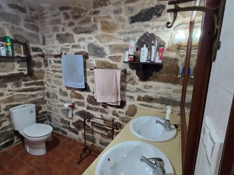 Casa o chalet en venta en DP-1406, 8, Cabana de Bergantiños Baño de Casa o chalet en venta en Cabana de Bergantiños con Calefacción, Jardín privado y Parquet