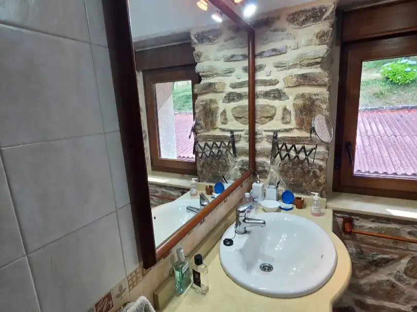 Casa o chalet en venta en DP-1406, 8, Cabana de Bergantiños Baño de Casa o chalet en venta en Cabana de Bergantiños con Calefacción, Jardín privado y Parquet