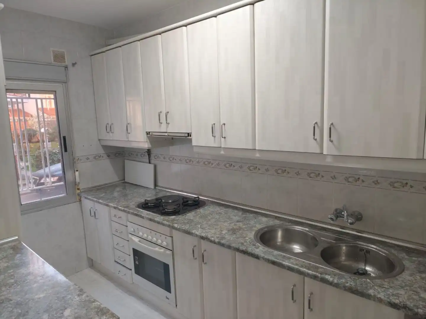 Wohnung zur Miete in Calle Quevedo, 14, Yunquera de Henares Küche von Wohnung zur Miete in Yunquera de Henares mit Terrasse