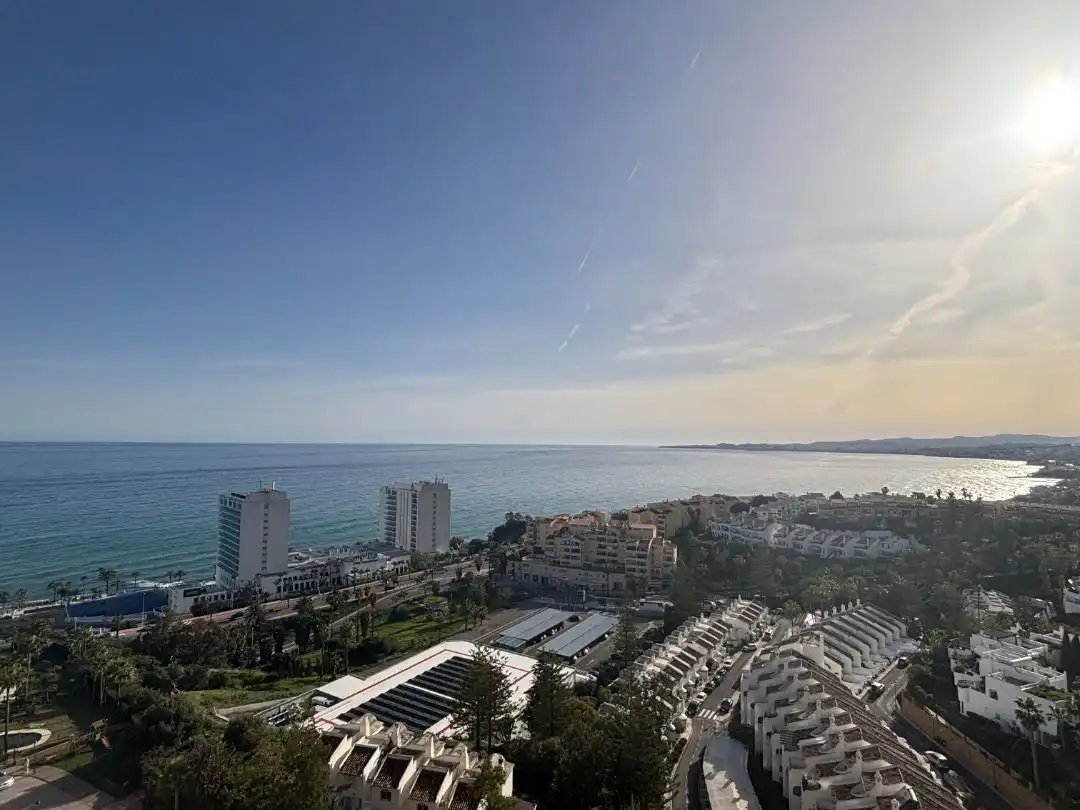 Flat for rent in Calle el Coloso, 1, Torrequebrada Exterior view of Flat for rent in Benalmádena with Air Conditioner, Terrace and Swimming Pool