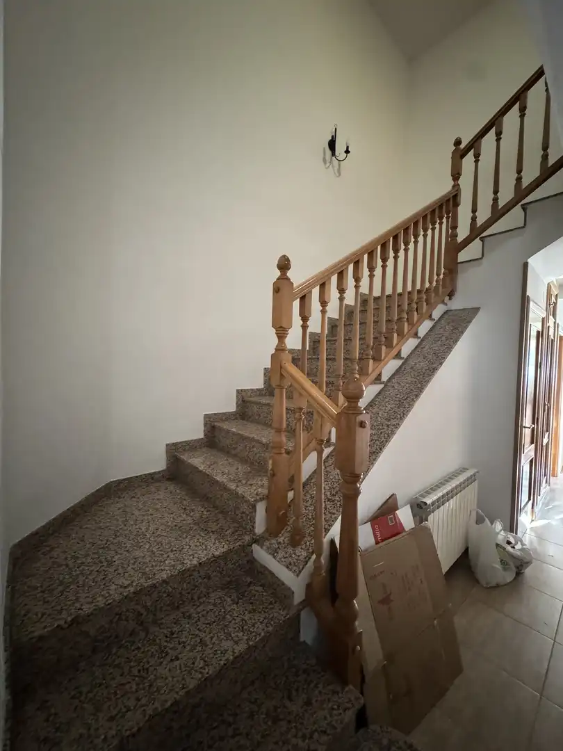 Einfamilien-Reihenhaus zum Verkauf in Calle Primera Literatura, 41, Universidad Einfamilien-Reihenhaus zum Verkauf in Albacete mit Klimaanlage, Heizung und Parkett