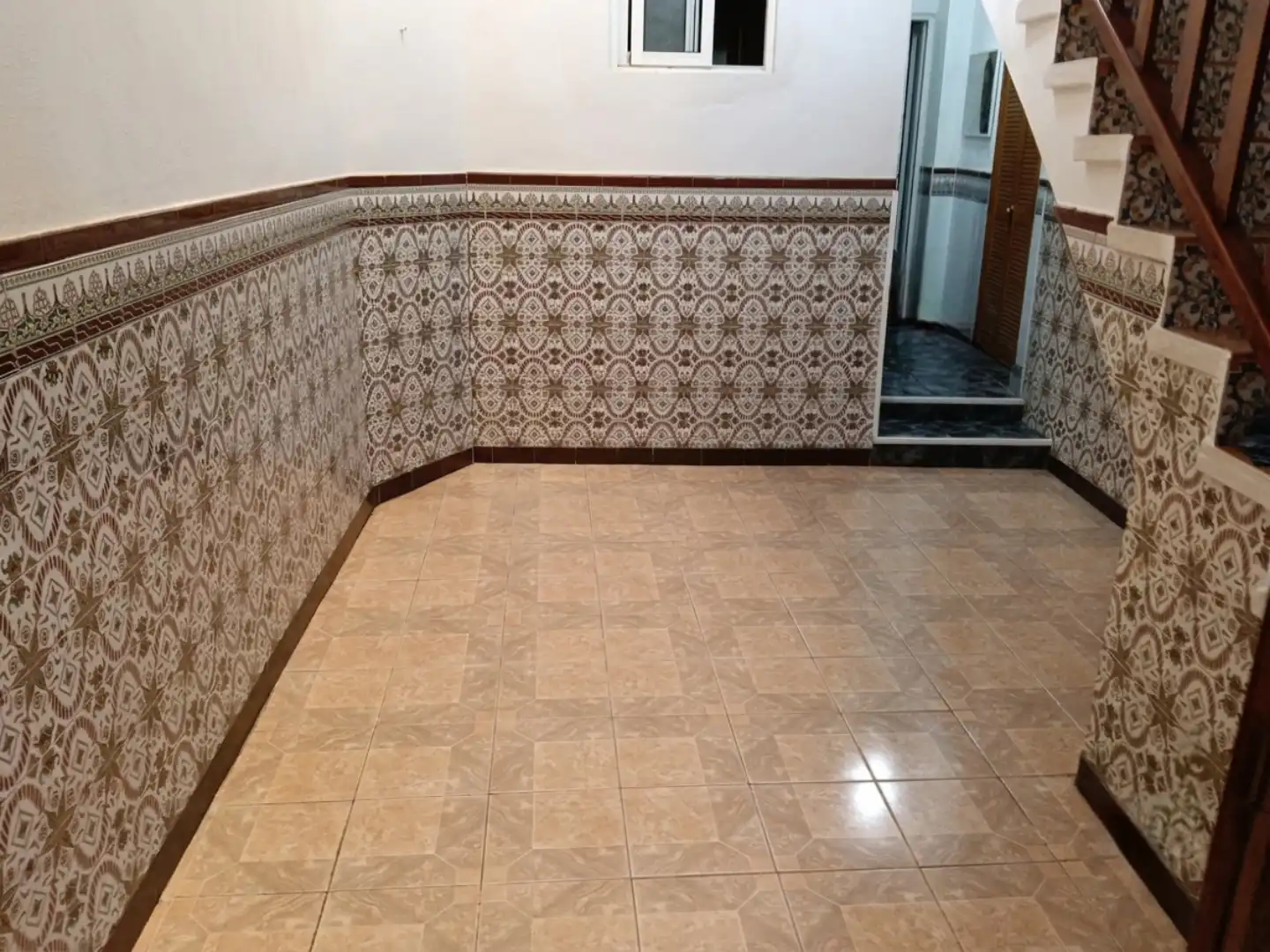 Einfamilien-Reihenhaus zum Verkauf in Carrer Sant Gaietà, 85, Xàtiva Einfamilien-Reihenhaus zum Verkauf in Xàtiva mit Klimaanlage, Heizung und Privatgarten