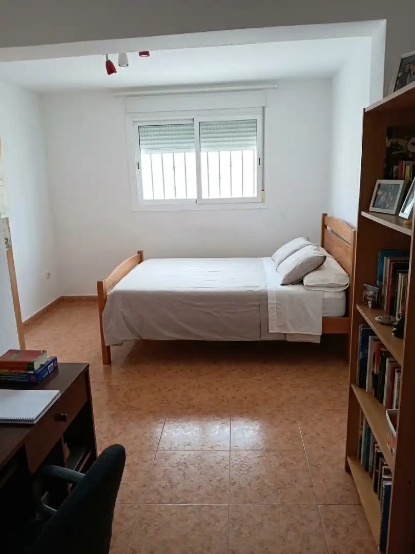 Einfamilien-Reihenhaus zum Verkauf in Carrer Sant Gaietà, 85, Xàtiva Schlafzimmer von Einfamilien-Reihenhaus zum Verkauf in Xàtiva mit Klimaanlage, Heizung und Privatgarten