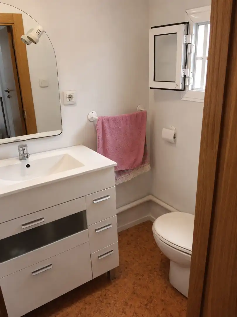 Einfamilien-Reihenhaus zum Verkauf in Carrer Sant Gaietà, 85, Xàtiva Badezimmer von Einfamilien-Reihenhaus zum Verkauf in Xàtiva mit Klimaanlage, Heizung und Privatgarten