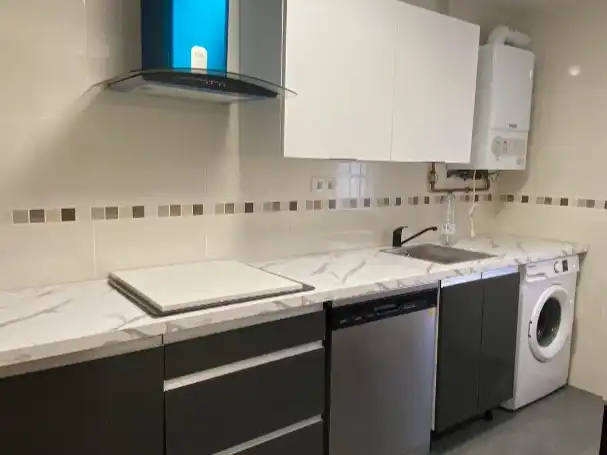 Flat for rent in Calle Benito Arias Montano, 34, San Esteban Kitchen of Flat for rent in León Capital with Heating, Parquet flooring and Furnished