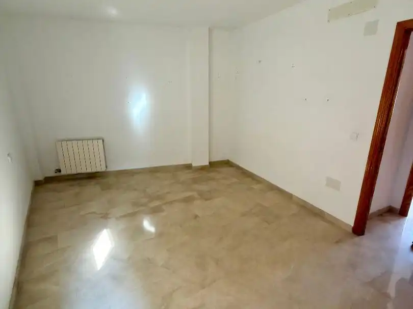 Piso en venta en Calle Chico Colorín, 3, Monachil Piso en venta en Monachil con Terraza