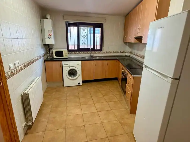 Piso en venta en Calle Chico Colorín, 3, Monachil Cocina de Piso en venta en Monachil con Terraza