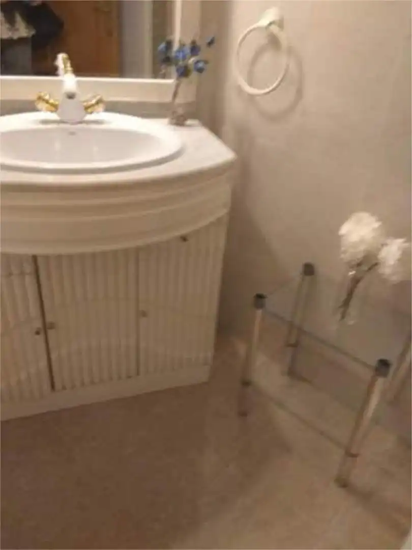 Flat for sale in Casco Histórico de Vallecas Bathroom of Flat for sale in Madrid with Storage room and Furnished
