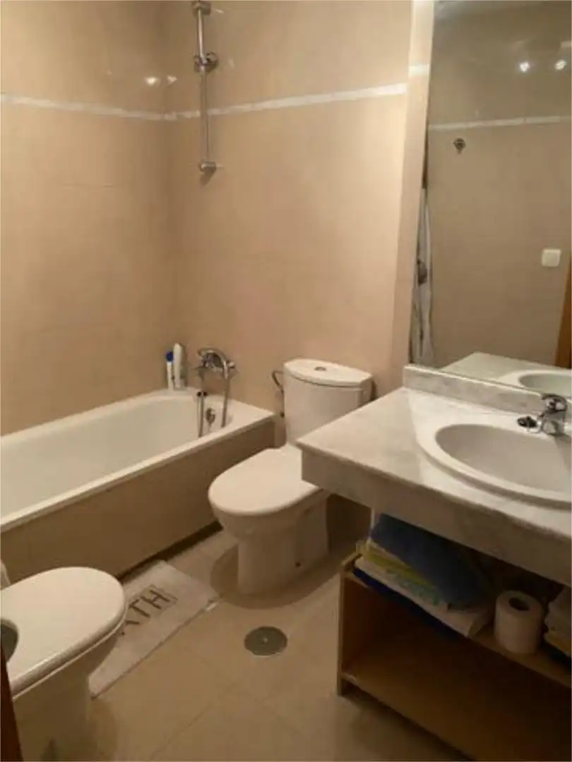 Flat for rent in San Carlos - San José Bathroom of Flat for rent in Sevilla with Heating and Furnished