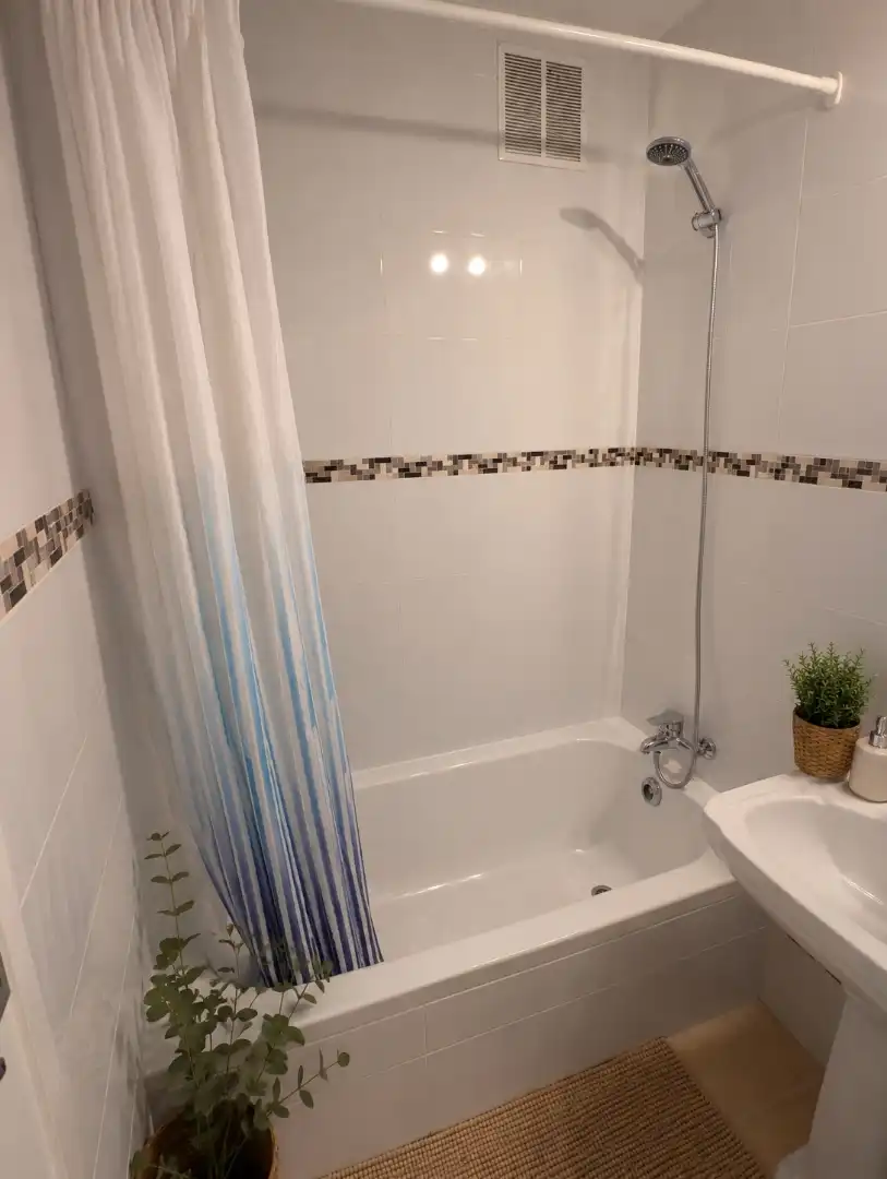 Piso de alquiler en Avinguda de Gabriel Roca, 35, El Terreno Baño de Piso de alquiler en Palma de Mallorca con Aire acondicionado, Calefacción y Terraza