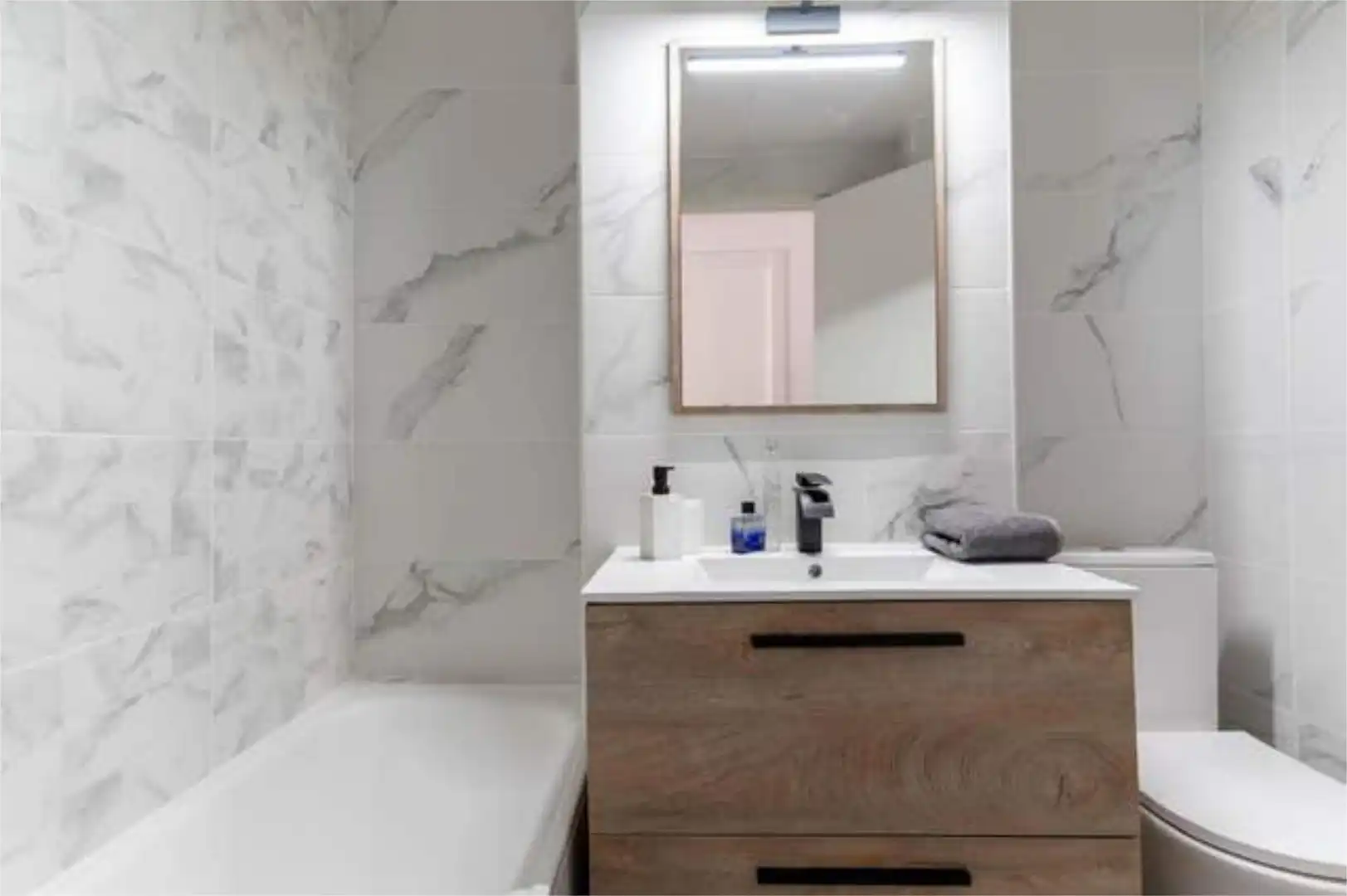 Attic for rent in Centre Bathroom of Attic for rent in La Ràpita with Terrace and Furnished
