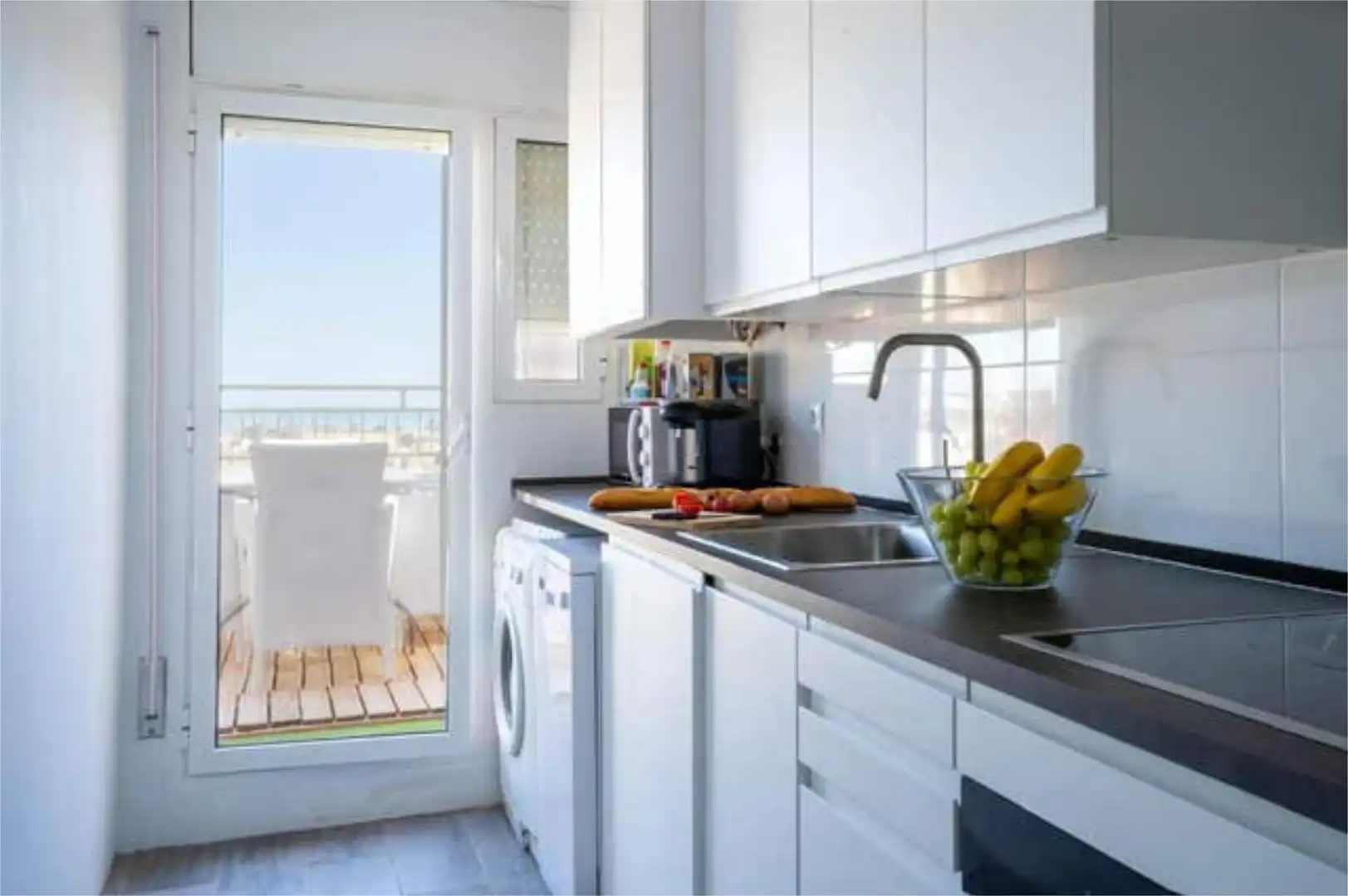 Attic for rent in Centre Kitchen of Attic for rent in La Ràpita with Terrace and Furnished