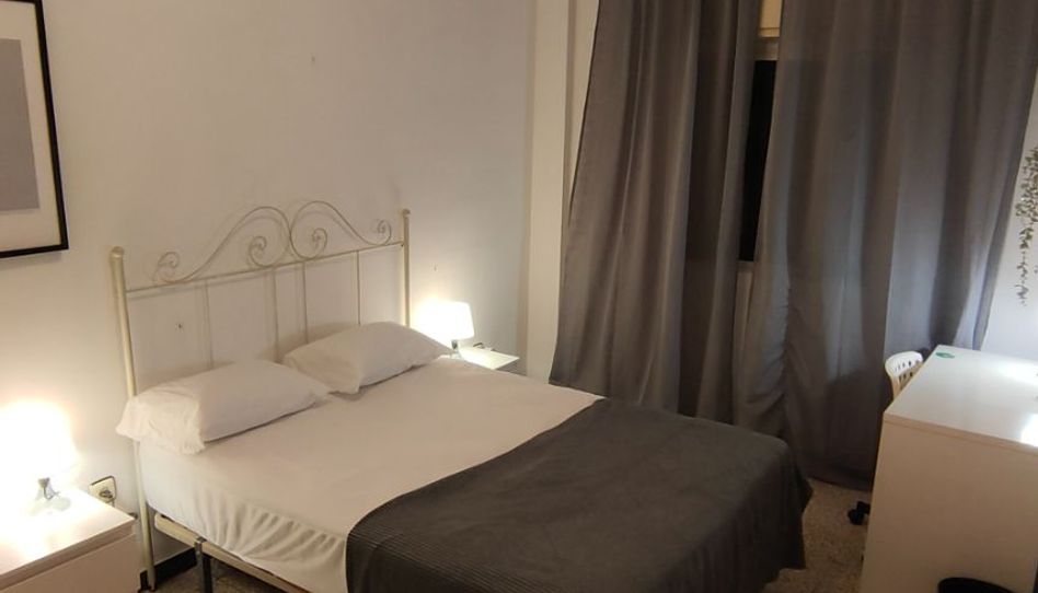 Piso en venta en Calle Cáceres, 7, Barrio Alto, San Juan de Aznalfarache - imagen 1 Foto 1 de Piso en venta en Calle Cáceres, 7, Barrio Alto, San Juan de Aznalfarache