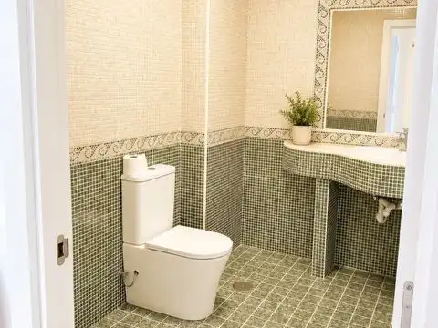 Flat for sale in Calle Valencia, 3, Santa Cruz de la Zarza Bathroom of Flat for sale in Santa Cruz de la Zarza with Parquet flooring, Terrace and Storage room