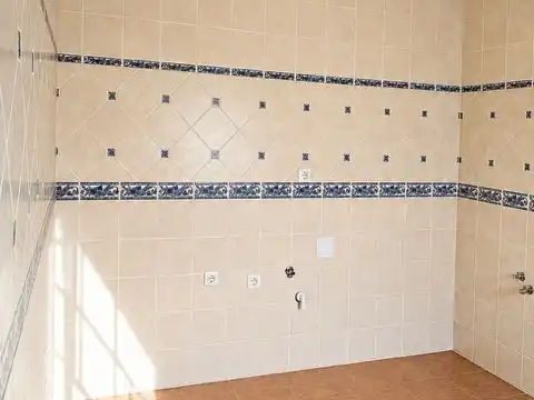 Flat for sale in Calle Valencia, 3, Santa Cruz de la Zarza Bathroom of Flat for sale in Santa Cruz de la Zarza with Parquet flooring, Terrace and Storage room