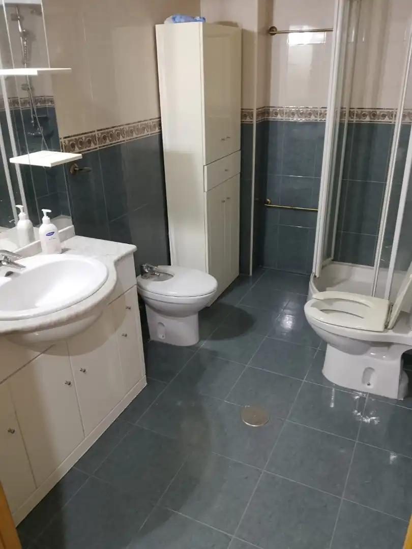 Piso en venta en Avenida Pintor Pastor Calpena, 14, Aspe Centro Baño de Piso en venta en Aspe con Aire acondicionado