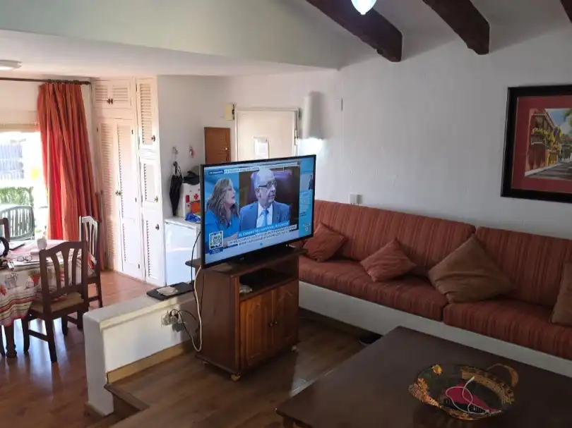 Casa o xalet en venda a Avinguda D'escandinàvia, 41, Gran Vista - Olivo de Oro Sala d'estar de Casa o xalet en venda en Santa Pola amb Aire condicionat, Terrassa i Piscina