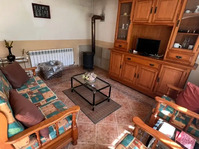 Erdgeschoss zum Verkauf in Barrio Chan, 13, Mondariz Wohnzimmer von Erdgeschoss zum Verkauf in Mondariz mit Heizung, Privatgarten und Möbliert